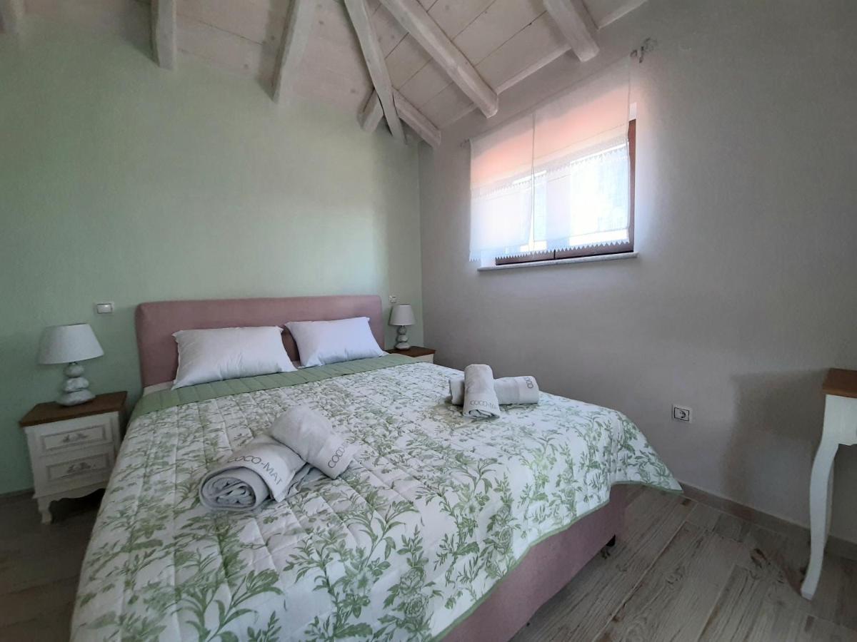 Roussopoulio Paliokaliva Home מראה חיצוני תמונה