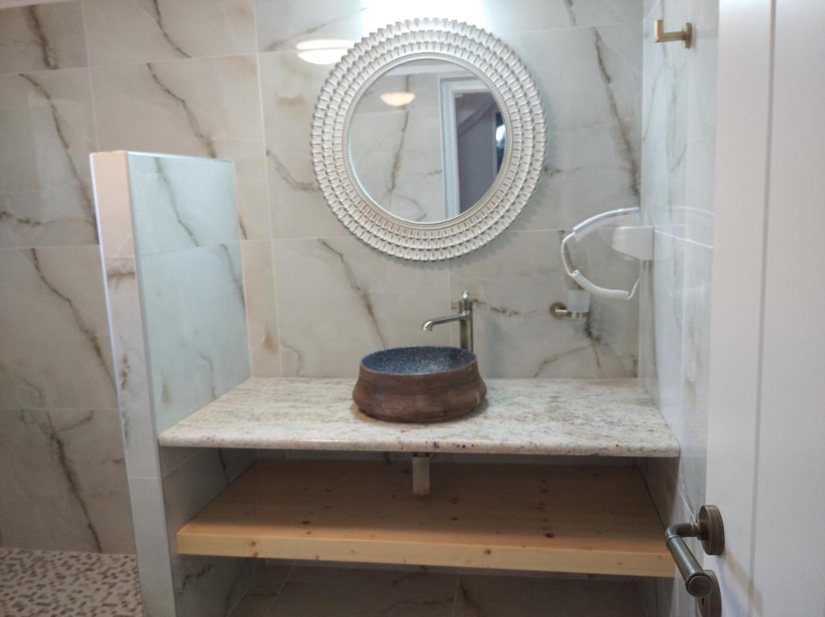 Roussopoulio Paliokaliva Home מראה חיצוני תמונה