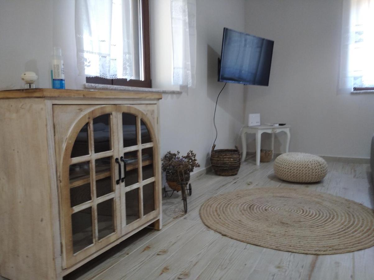 Roussopoulio Paliokaliva Home מראה חיצוני תמונה